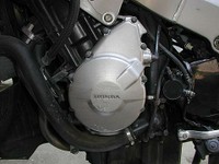 オルタネータカバー